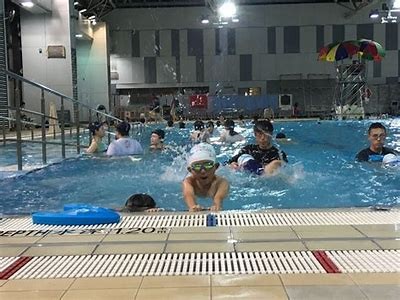 中泰游泳馆成人是否免费？